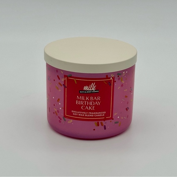 Bath & Body Works Milk Bar Birthday Cake Candle 3 Wick Candle NWT - Picture 3 of 8